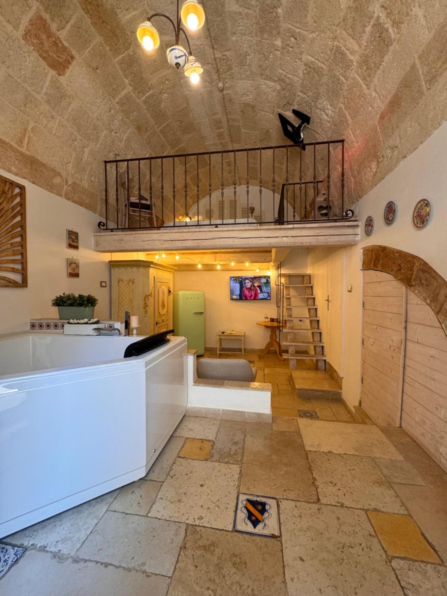 B&B Casa Fiore Polignano a Mare Bagian luar foto